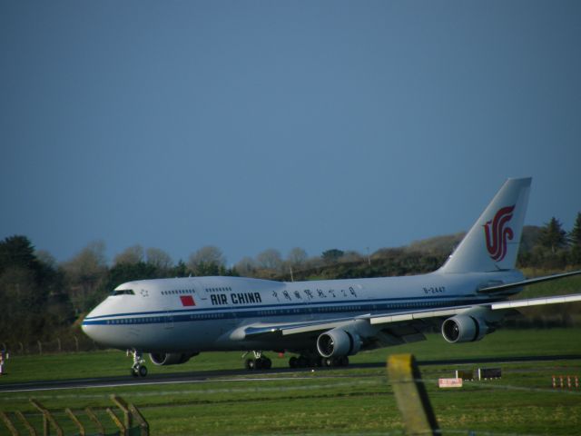 Boeing 747-400 (B-2447) - B-2447 B747-400P on runway 24 at shannon ireland 18-02-2012 arr from KLAX