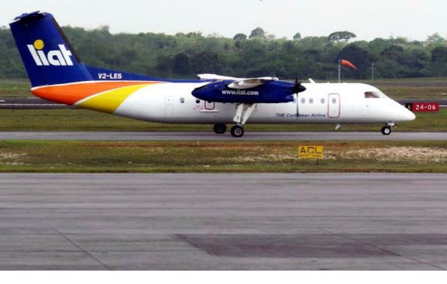 de Havilland Dash 8-300 (V2-LES)