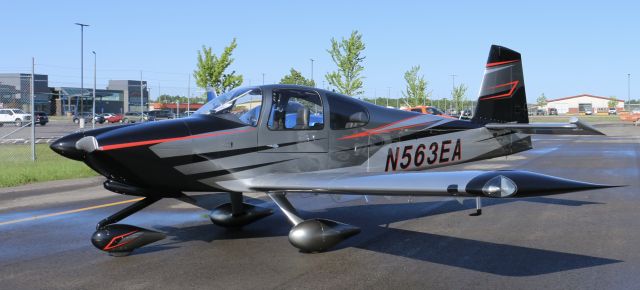 Vans RV-10 (N563EA)