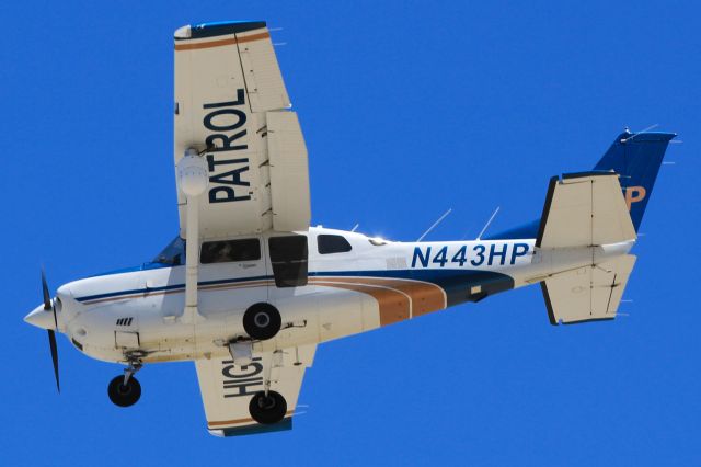 Cessna 206 Stationair (N443HP)