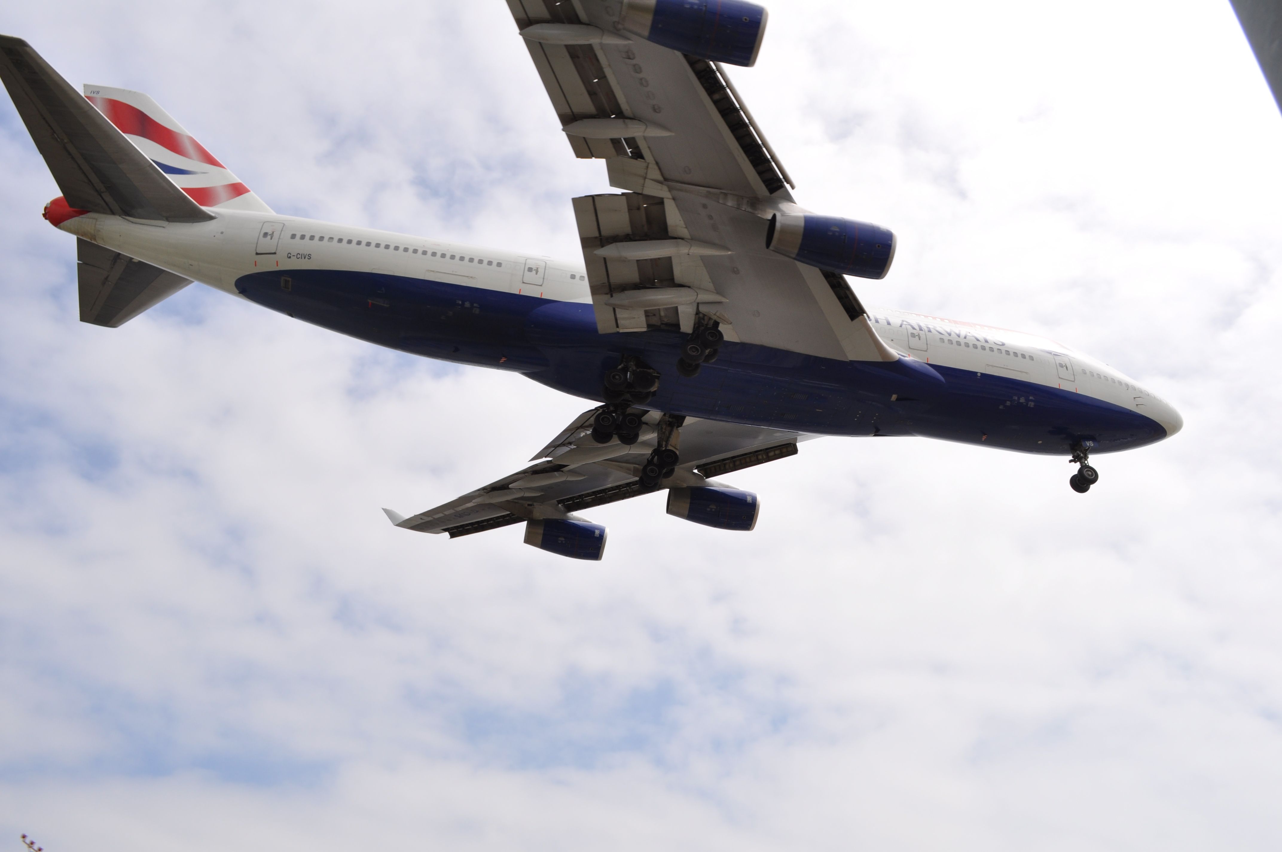 Boeing 747-400 (G-CIVS)