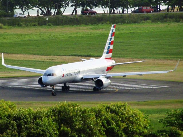 Boeing 757-200 (N175AN)