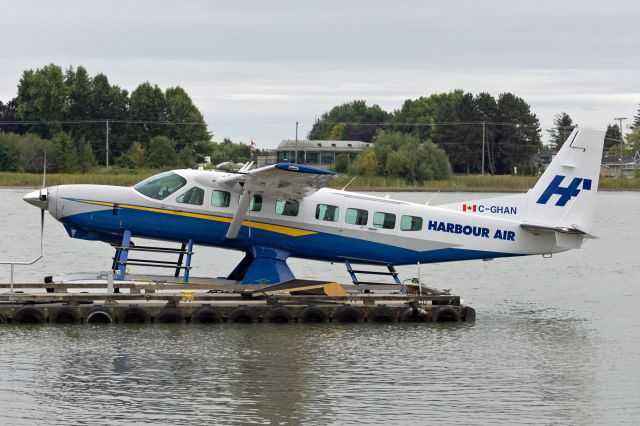 Cessna Caravan (C-GHAN)