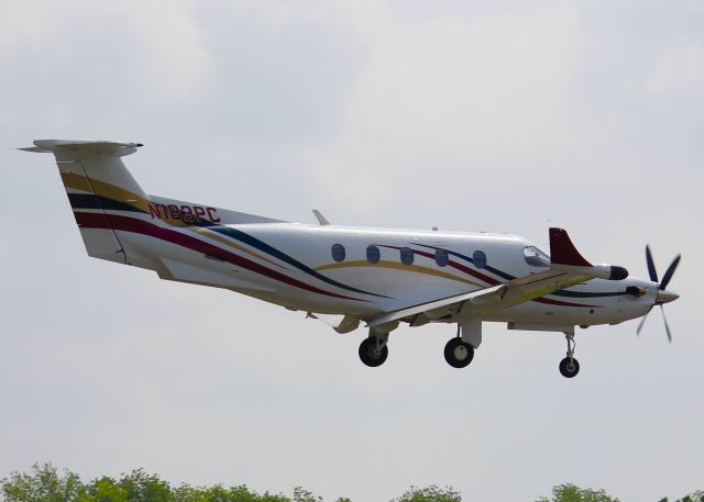 Pilatus PC-12 (N183PC) - At Downtown Shreveport.