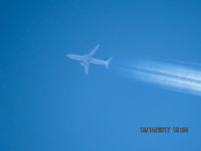 Boeing 737-900 (N63899)