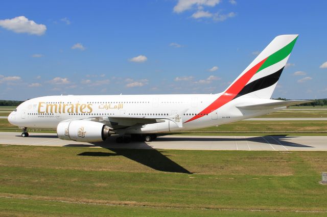 Airbus A380-800 (A6-EEB)