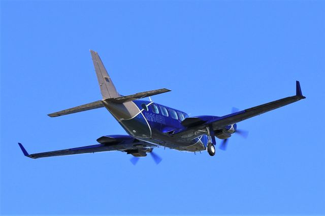 Piper Navajo (N114PR)