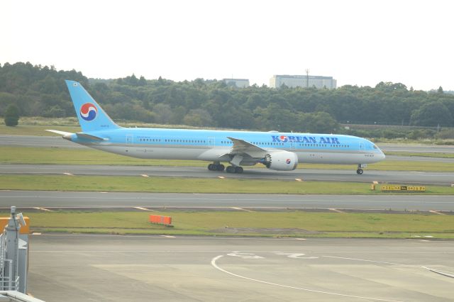 BOEING 787-10 Dreamliner (HL8515) - Nou 04,2024br /KAL704 NRT→ICN