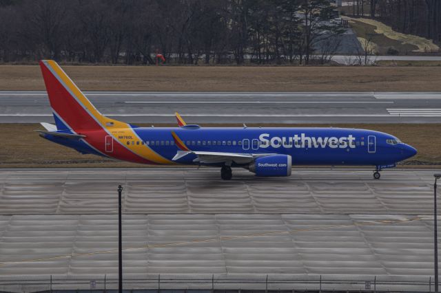 Boeing 737 MAX 8 (N8760L)