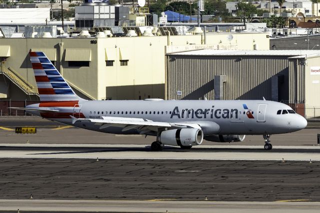 Airbus A320 (N661AW)