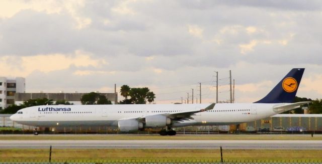 Airbus A340-600 (D-AIHZ)