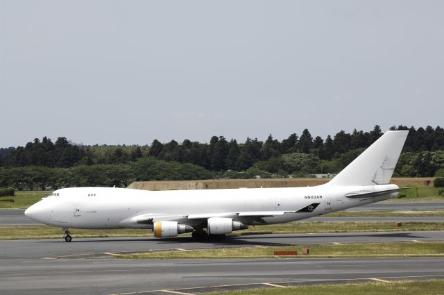 Boeing 747-400 (N903AR) - Taxing at Narita Intl Airport on 2016/05/22