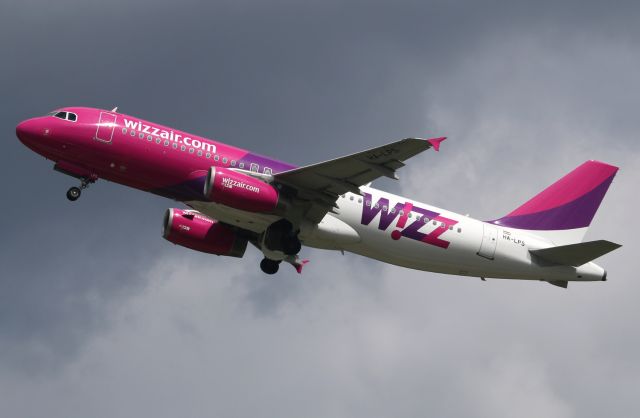 Airbus A320 (HA-LPS)