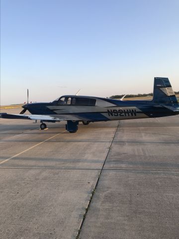 Mooney M-20 (N92HW)