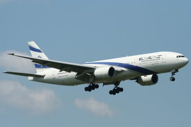 Boeing 777-200 (4X-ECD)