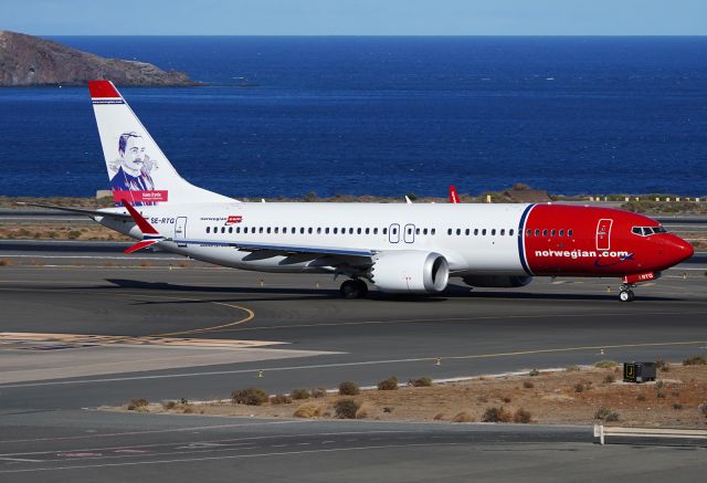 Boeing 737 MAX 8 (SE-RTG)