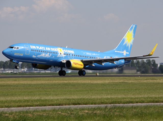 Boeing 737-800 (D-AHFZ) - 2013 with "CEWE"-livery.