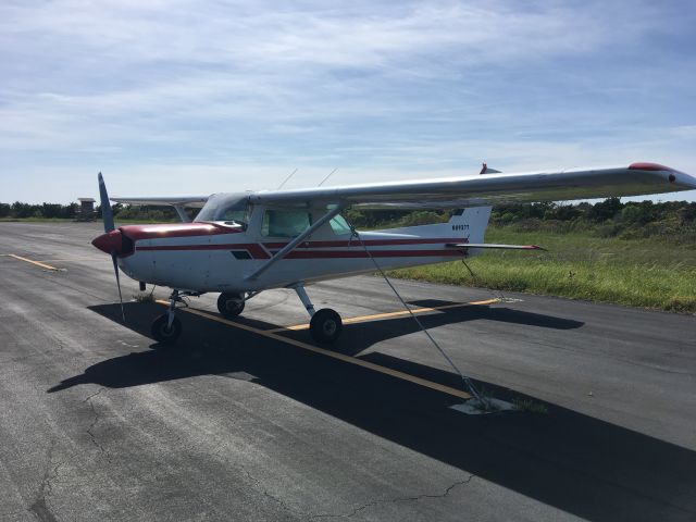 Cessna 152 (N89377)