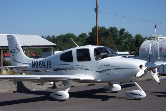 Cirrus SR-22 (N969JB)