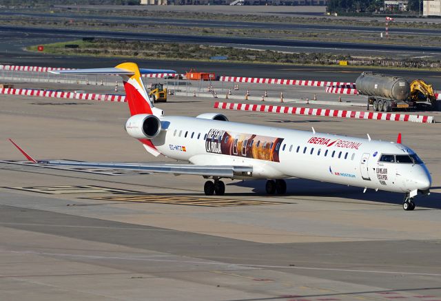 Bombardier CRJ-1000 (EC-MTZ)