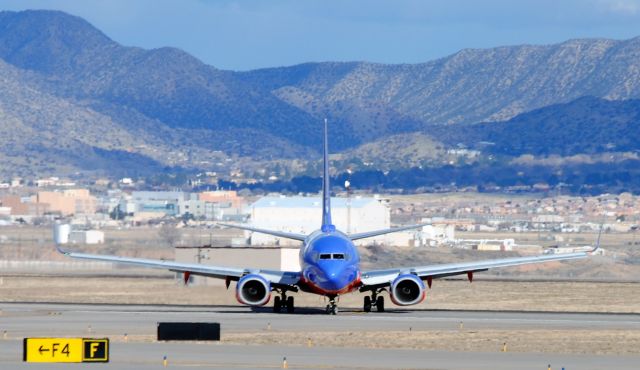 Boeing 737-700 (N954WN)