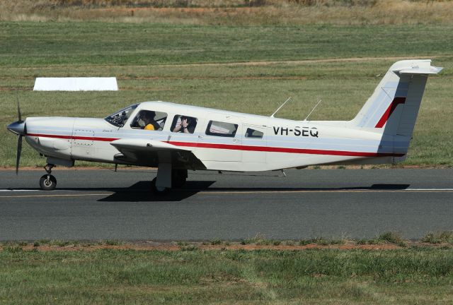 Piper Saratoga/Lance (VH-SEQ)