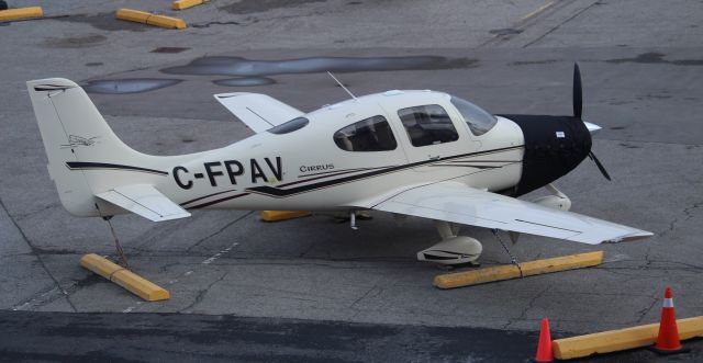 Cirrus SR-22 (C-FPAV)