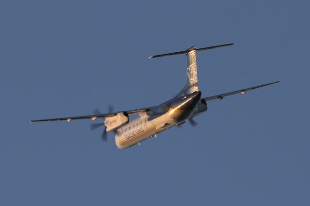 de Havilland Dash 8-400 (TF-FXA) - TF-FXA just after departure from Akureyri in the late evening light.