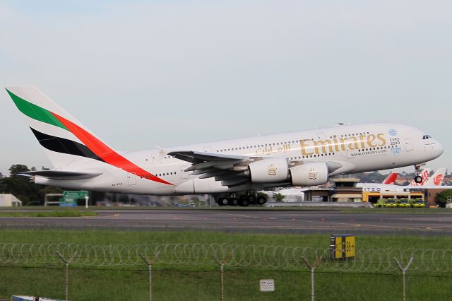 Airbus A380-800 (A6-EDM)