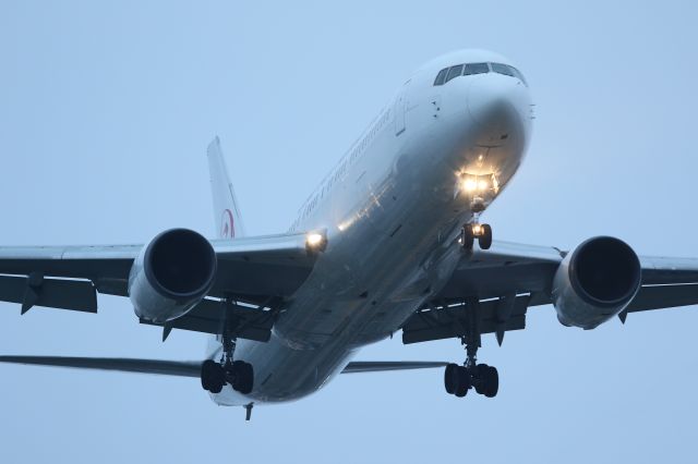 BOEING 767-300 (JA8398) - 14 June 2016:HND-HKD.