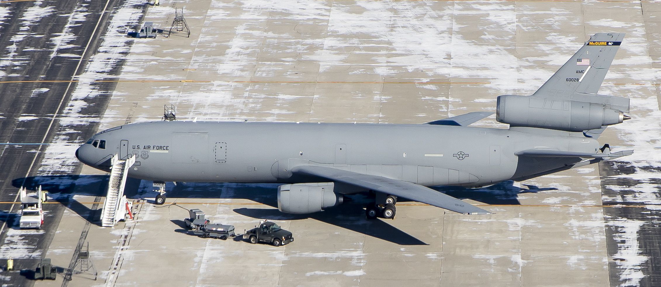 McDonnell Douglas DC-10 (N60028) - Image taken on take off from BMN at about 175 kts. Really a KC10 Extender rather than DC10 - but KC10 would not be accepted in FltAware form. Canon 5DSR 24/70 2.8 at 70mm 2500sec ay 2.8