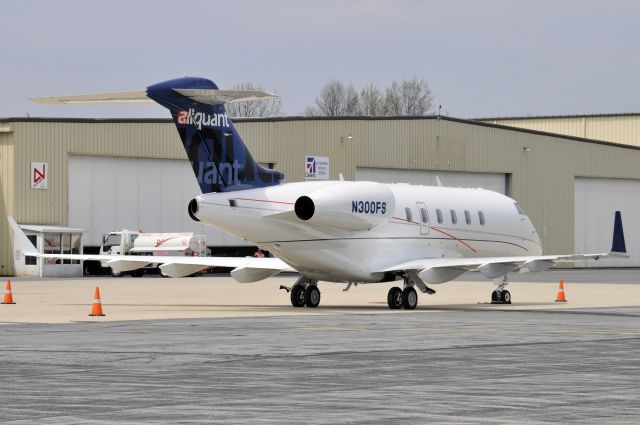 Bombardier Challenger 300 (N300FS) - Seen at KFDK on 4/19/2009.
