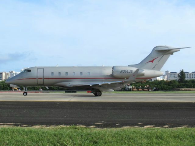 Bombardier Challenger 300 (N314JE)