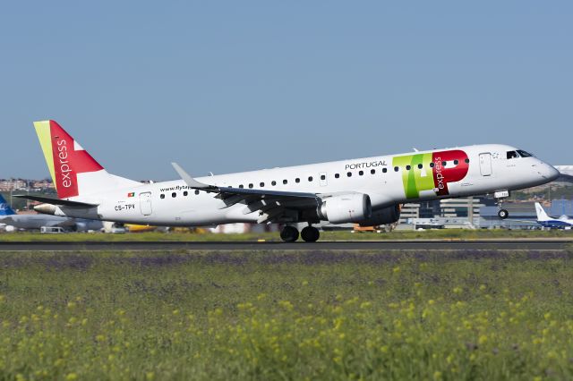 Embraer ERJ-190 (CS-TPV) - Madrid Barajasbr /04 May 2018br /OPEN DAY