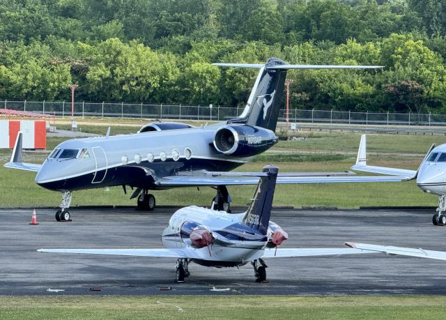 Gulfstream Aerospace Gulfstream IV (N313AR) - Birmingham for the Rickwood Field game.