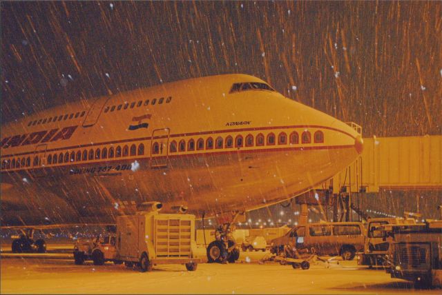 Boeing 747-400 —