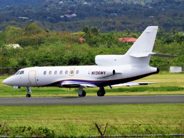 Dassault Falcon 50 (N136MV)