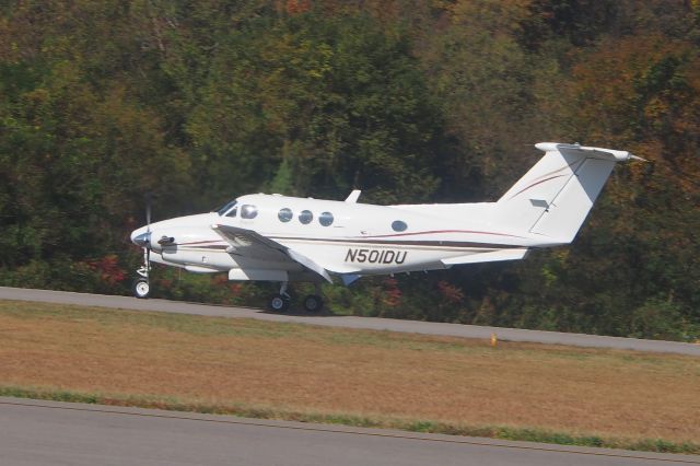 Beechcraft King Air 90 (N501DU)