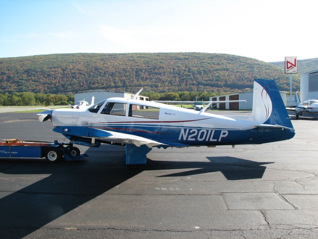 Mooney M-20 (N201LP) - on its way to the hangar at Williamsport - sharp looking plane.