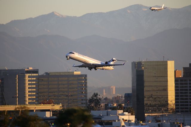 Canadair Regional Jet CRJ-700 (N785SK)