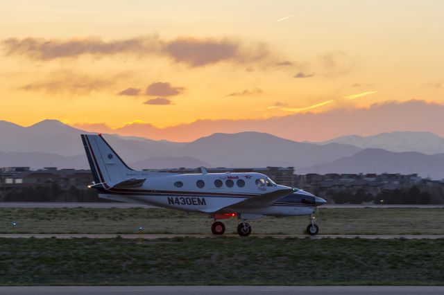 Beechcraft King Air 90 (N430EM)