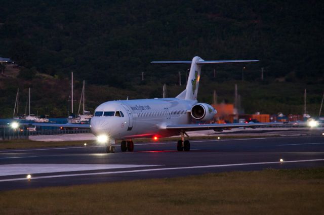 Fokker 100 (PJ-DAB)