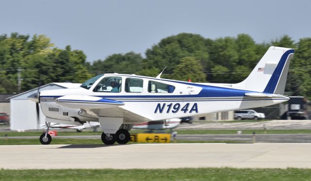 Beechcraft Bonanza (33) (N194A) - Airventure 2017