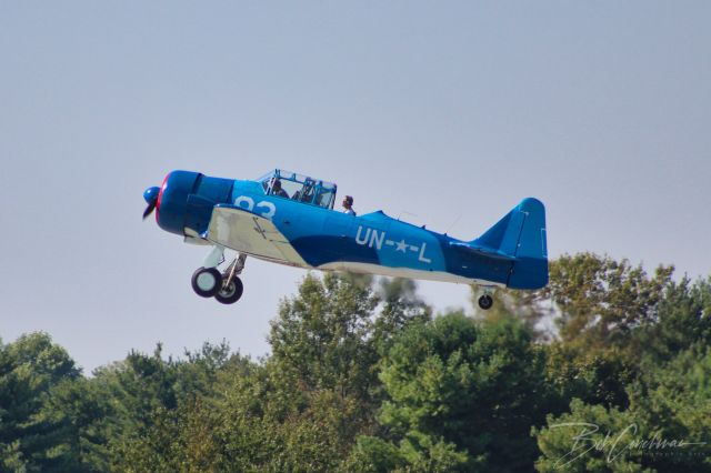 N85593 — - This classic 1957 North American AT-6D taking off of KBWG.