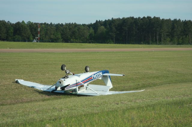 Cessna Skyhawk (N3334J) - Madison, MS not a good day.