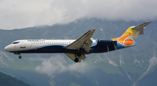 Fokker 100 (9A-BTD)