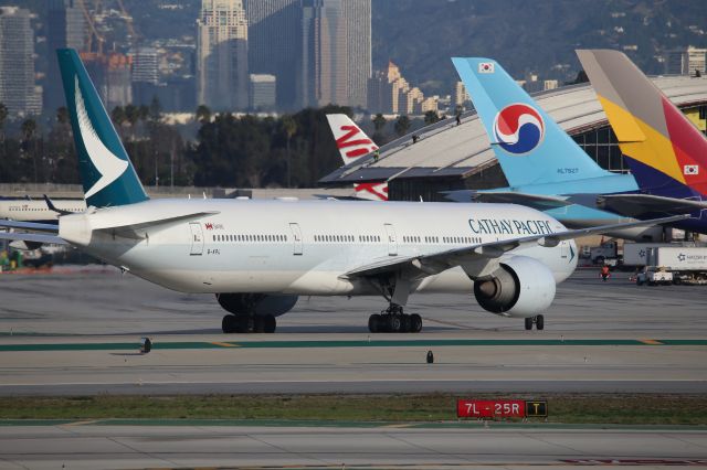 BOEING 777-300ER (B-KPL)