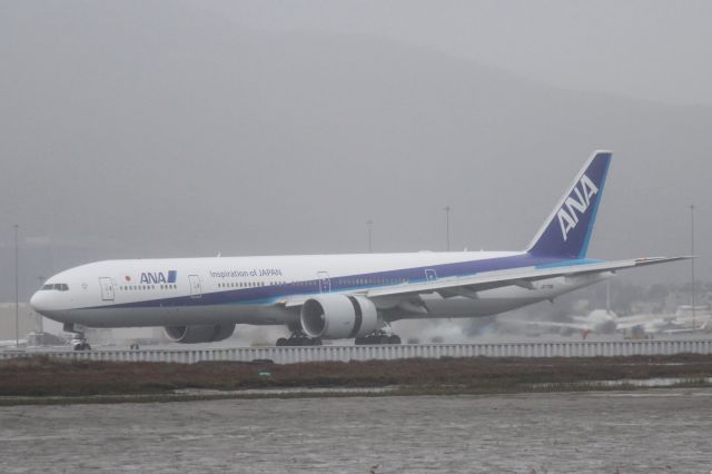 BOEING 777-300ER (JA778A)