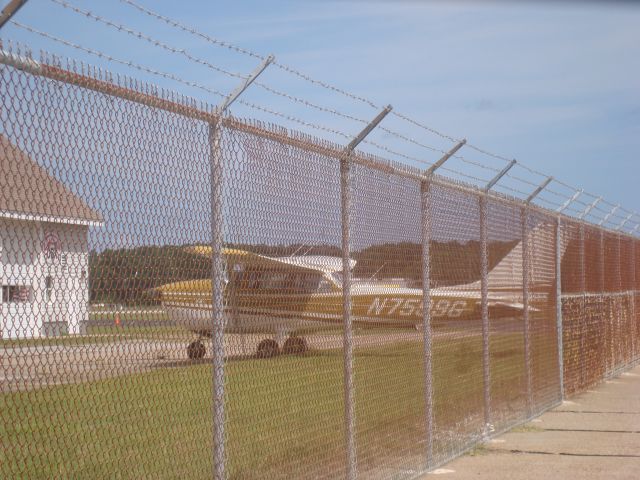 Cessna Skyhawk (N7599G)