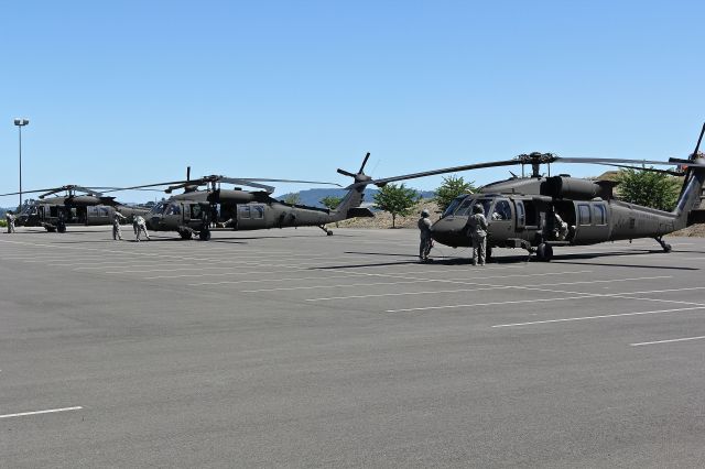 Sikorsky S-70 (82-0459) - US Army UH-60's ready for takeoff at the Evergreen Aviation Museum 7-15-2013